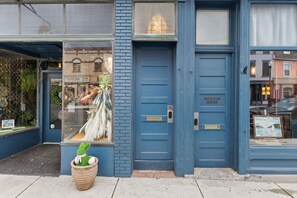 Exterior detail - The Loft: downtown loft apartment (Penn Yan)