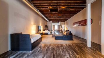 1 chambre, bureau, fer et planche à repasser, accès au Wi-Fi (inclus)