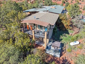Exterior - 🌅 Perfect Couples Getaway | Private Hot Tub | Panoramic Red Rock Views (Sedona)