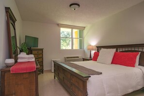 3 bedrooms, iron/ironing board, travel cot, free WiFi - Located just steps from Rincon's most beautiful beaches and local restaurants (rincon)