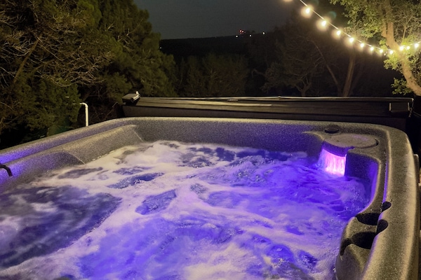 Bañera de hidromasaje al aire libre