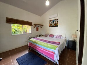 1 chambre, bureau, Wi-Fi gratuit, draps fournis