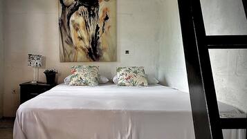 2 habitaciones, escritorio, wifi gratis y ropa de cama