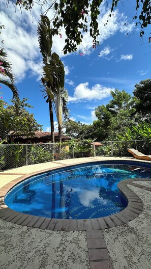 Outdoor pool - Close to beaches, mountains, waterfalls. Great for nomads. Quiet/rural town. (Panama Oeste, 00000, PA)