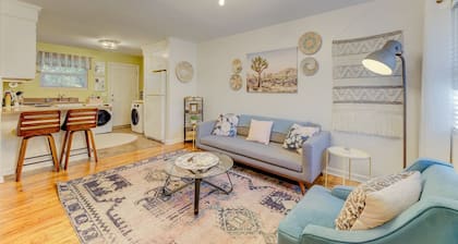 Stylish & Cozy Apartment ?Close to Everything!