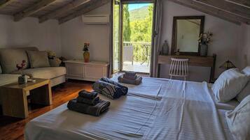 4 chambres, bureau, fer et planche à repasser, Wi-Fi gratuit