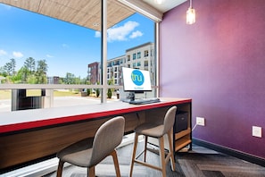 Business centre - Tru by Hilton Chapel Hill (Chapel Hill)