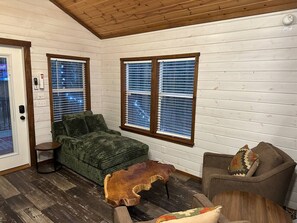 スマートテレビ、暖炉