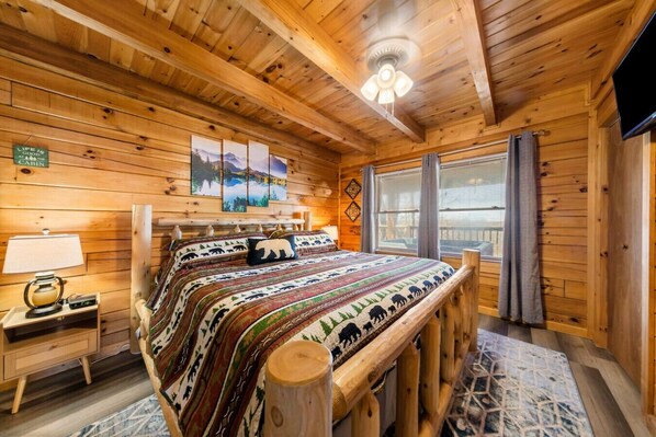 3 bedrooms, desk, iron/ironing board, WiFi