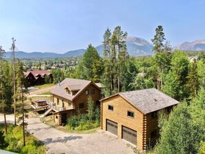 Exterior - Clean + Cozy Log Cabin (Silverthorne)