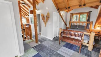 5 bedrooms, desk, iron/ironing board, travel cot