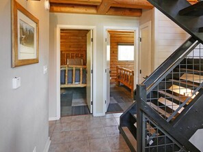 Interior - Clean + Cozy Log Cabin (Silverthorne)