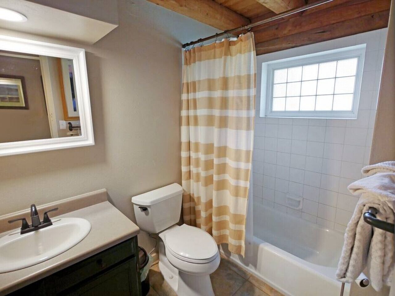 Hair dryer, towels