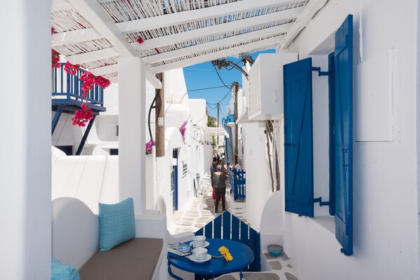 Property grounds - Private Cycladic Room in the heart of Mykonos Town (Mikonos)