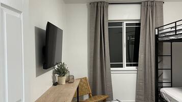 5 bedrooms, travel crib, WiFi, bed sheets