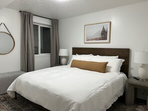 5 bedrooms, travel cot, WiFi, bed sheets