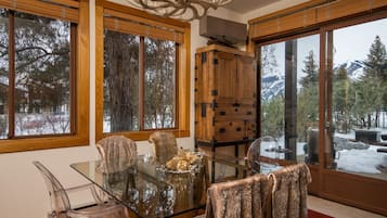 Appart'hÎtel (Wildflower 603) | Cuisine privée | Réfrigérateur, micro-ondes, plaque de cuisson, lave-vaisselle