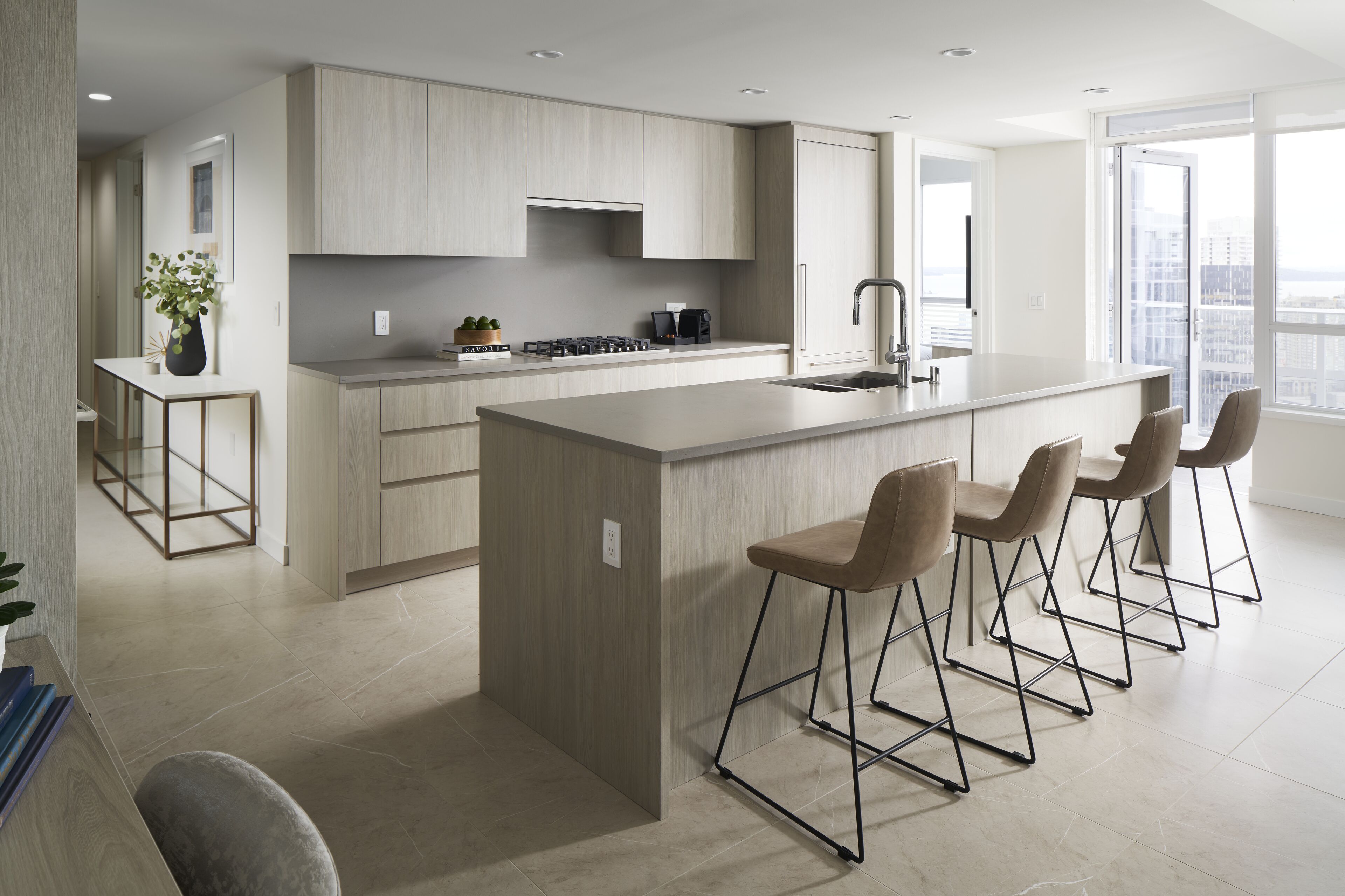 suite, 3 bedrooms (sky) | private kitchen | full-sized fridge, microwave, oven, stovetop