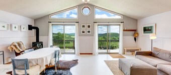 Rustic 2BR Summer Cabin Getaway with Stunning Mountain Views