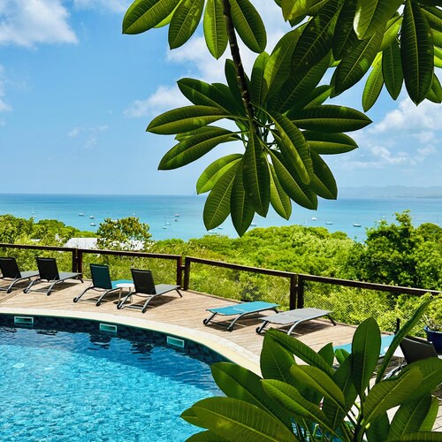 Rêves de Soleil : Lodge Summer Sunset avec vue exceptionnelle sur la baie