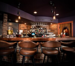 2 개의 바/라운지, 루프탑 바