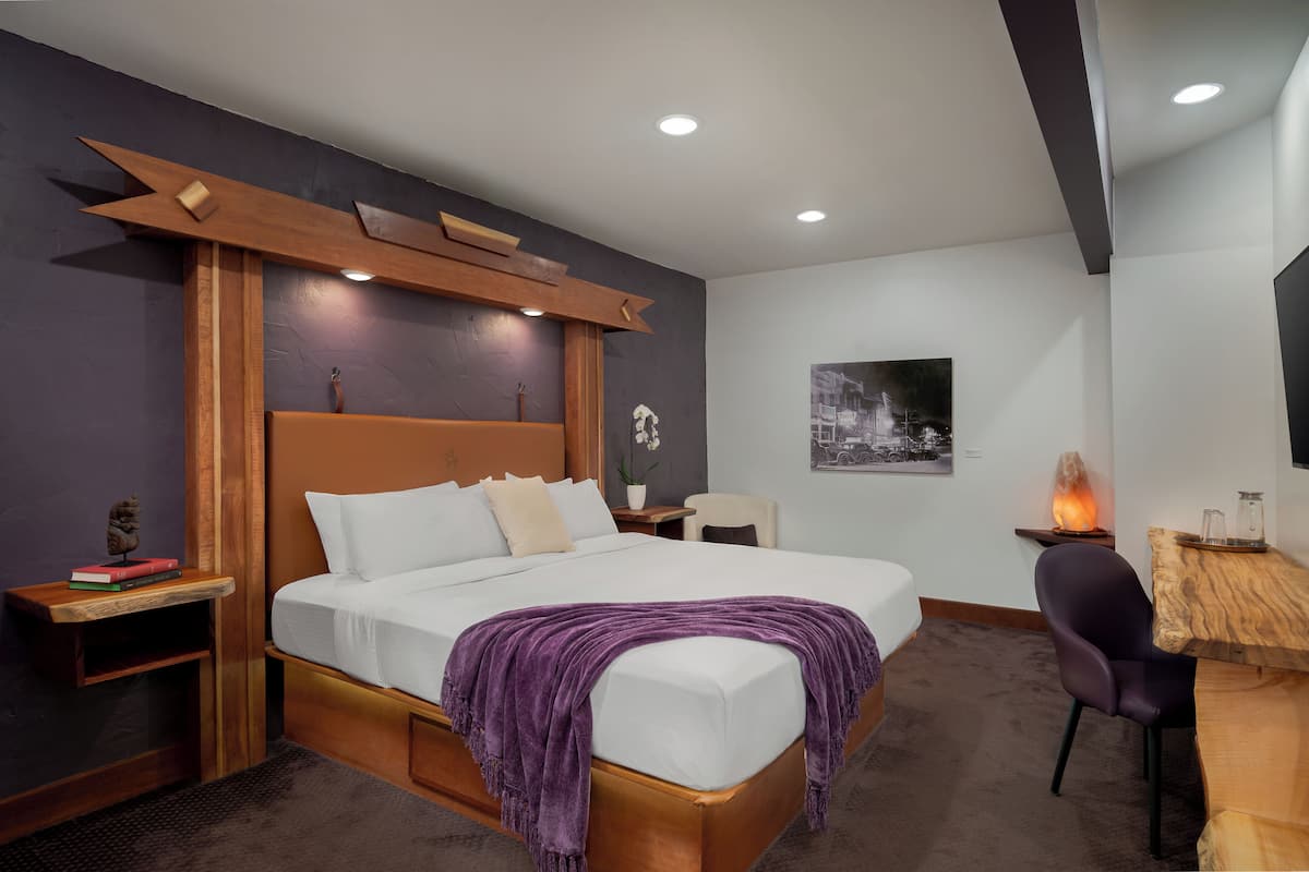 Standard Room, 1 King Bed | Premium bedding, down duvets, blackout curtains, iron/ironing board