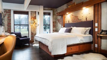 Premium-rum - 1 kingsize-säng med bäddsoffa | Sängtillbehör av högsta kvalitet, duntäcken och mörkläggningsgardiner