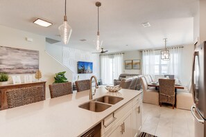 Interior - 4801 ML - Ideal Retreat Townhome Oasis with Pool (Kissimmee)