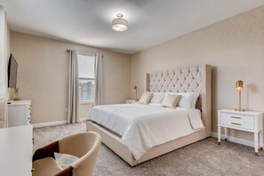 5 Schlafzimmer, Bügeleisen/Bügelbrett, Reisekinderbett, Internetzugang