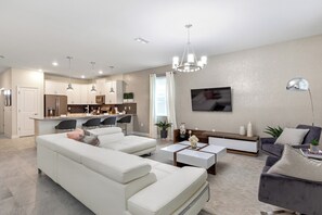 TV, table football, stereo - 1509 MC - Exquisite 8BR Villa with Pool & Games (Four Corners)