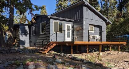 Woods Bay Get-A-Way! Public Lake Access