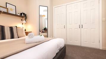 1 bedroom, iron/ironing board, WiFi, bed sheets