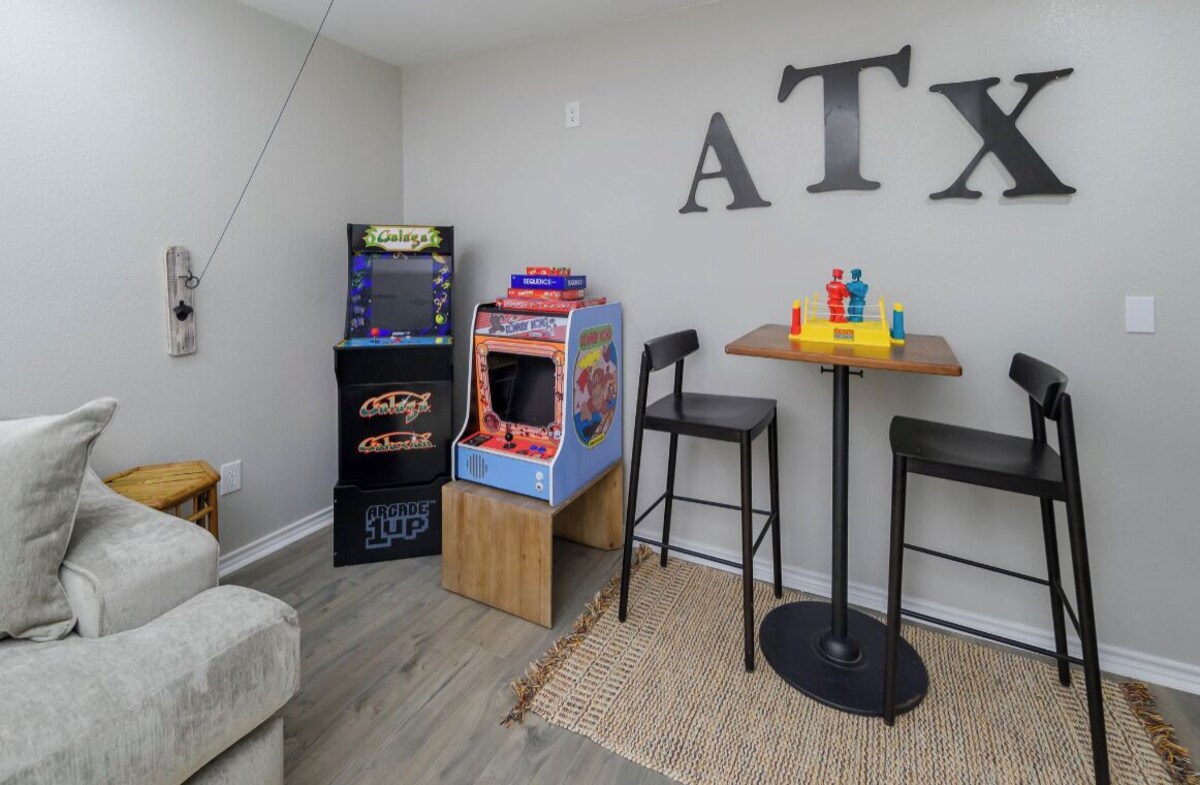 Photo 25 of Prime Location 4 bedroom South Austin