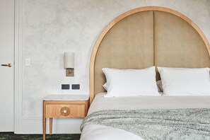 In-room safe, blackout curtains, iron/ironing board, free WiFi - Portarlington Grand Hotel (Portarlington)