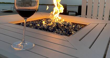 Oceanfront Paradise w new 365' Dock Huge Tiki and Firepit. Dogs OK