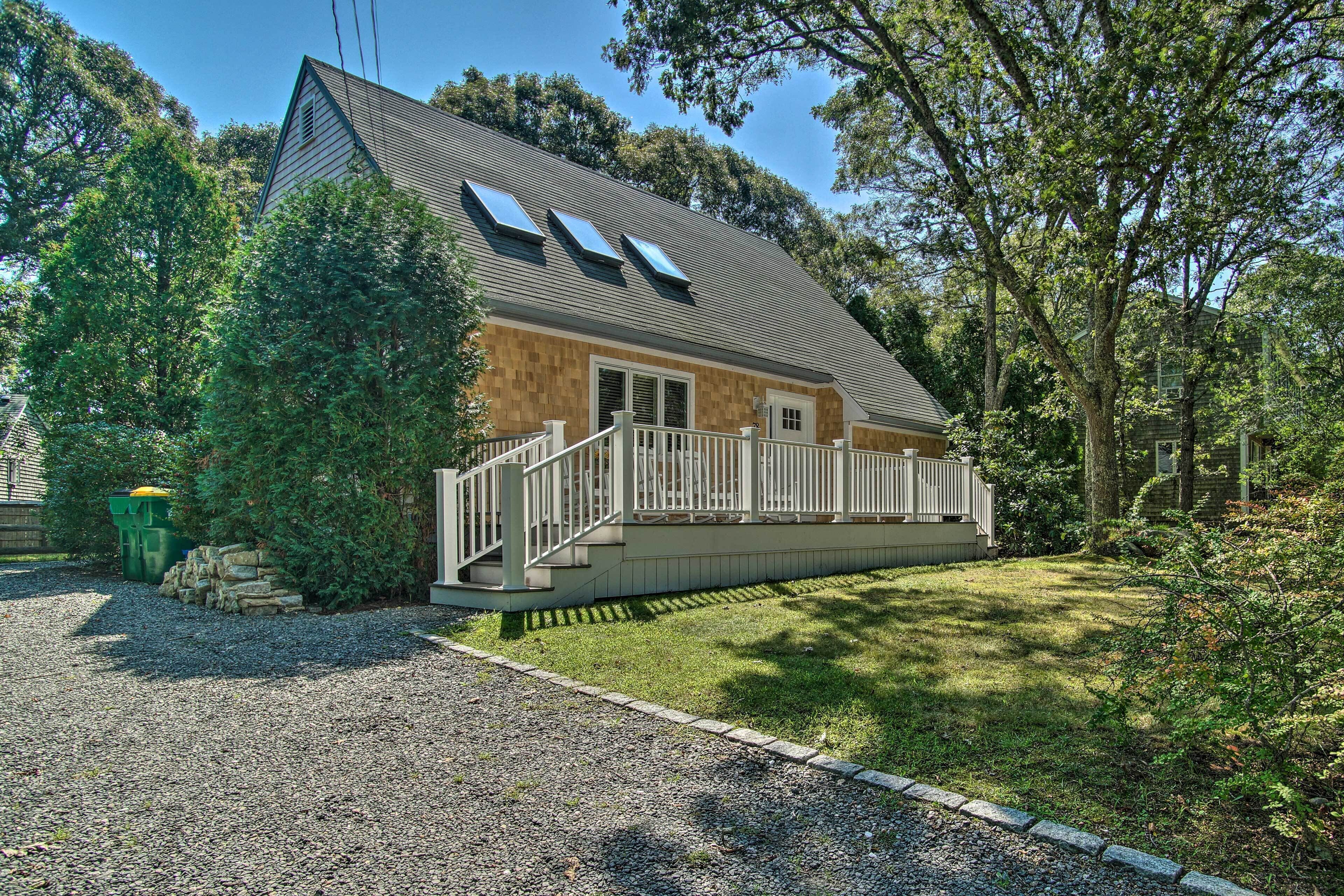 Vineyard Gem < 2 Mi to Beach & Oak Bluffs!