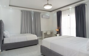 5 habitaciones, tabla de planchar con plancha y wifi gratis 