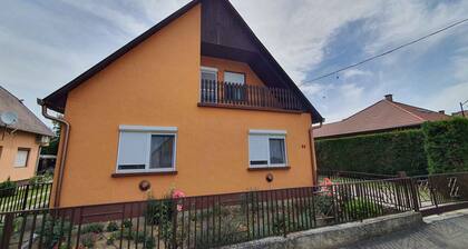 Apartamento vacacional Con wifi y parking.