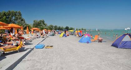 Holiday apartment with wifi and parking