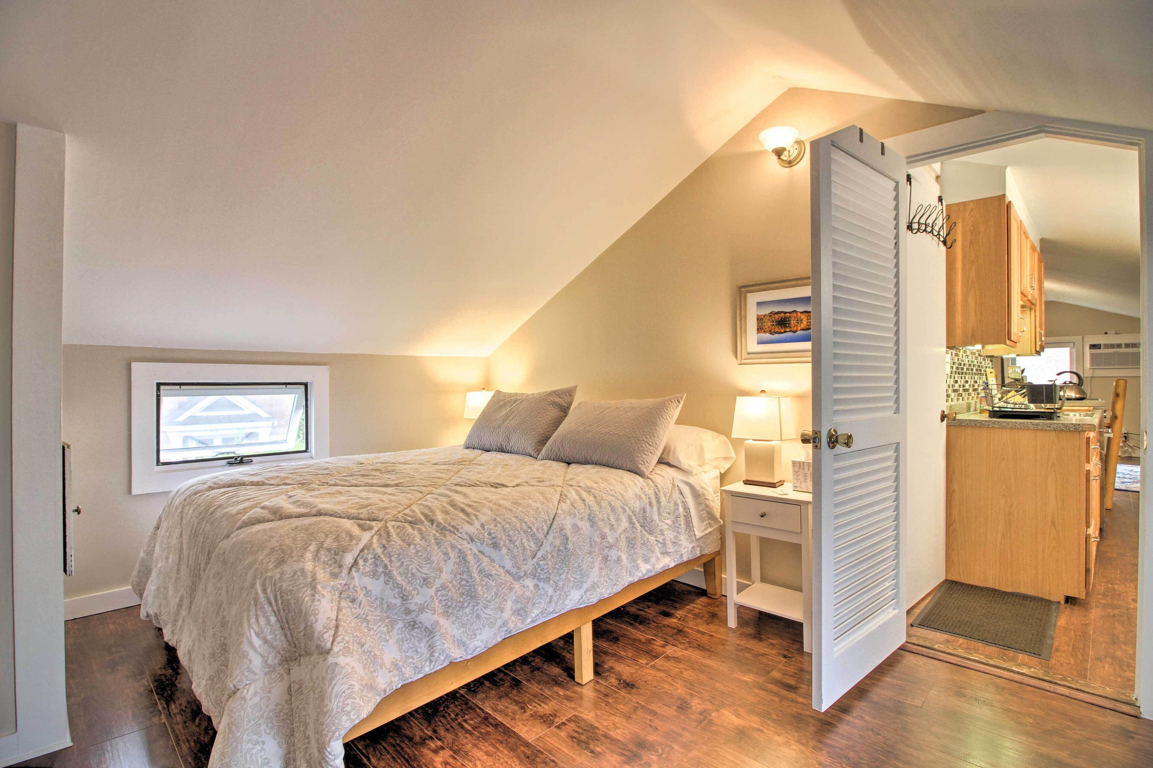 1 bedroom, iron/ironing board, Internet, bed sheets
