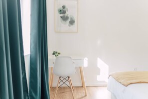 3 bedrooms, iron/ironing board, Internet, bed sheets - Oporto Yellow Villas 4 (OYV4) (Porto)