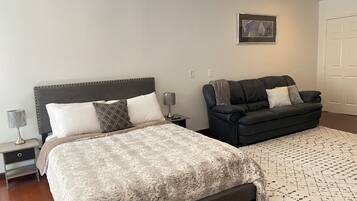 1 多间卧室、办公桌、熨斗/熨衣板、WiFi