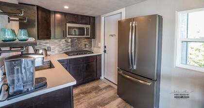 Riverside Haven. Sac River - BBQ - 180* Views - WiFi