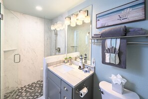 Bañera, secador de pelo, toallas