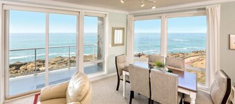 Oceanfront, Whale Watching, Pool | Captains Choice