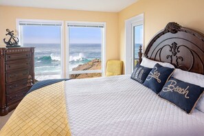 2 bedrooms, iron/ironing board, WiFi, bed sheets - Oceanfront, Whale Watching, Pool - Nautical Breeze (Depoe Bay)