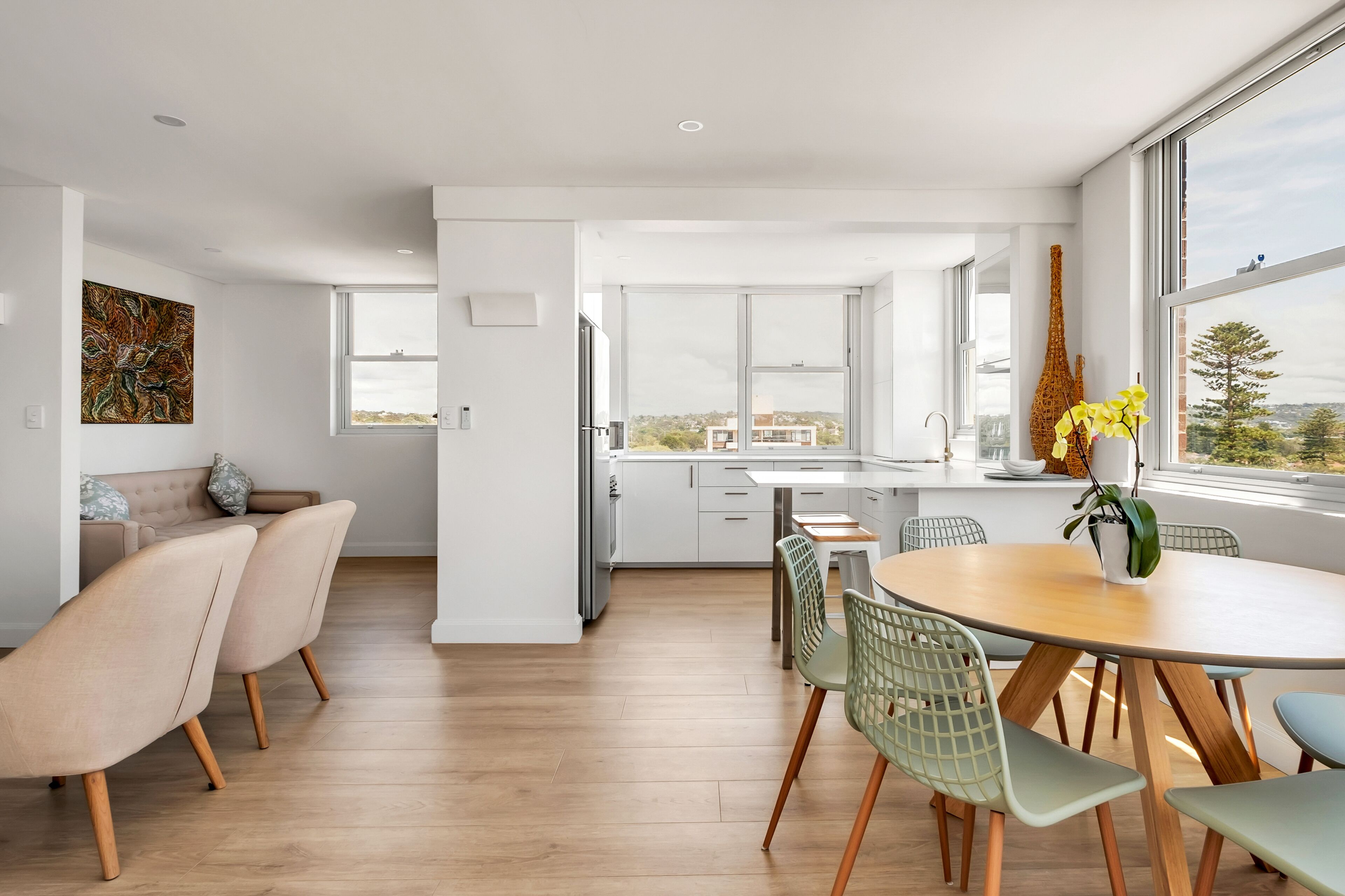 Beachfront Beauty with 270° Views Short Level Walk to Manly — image 3