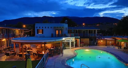 Bowmont Motel