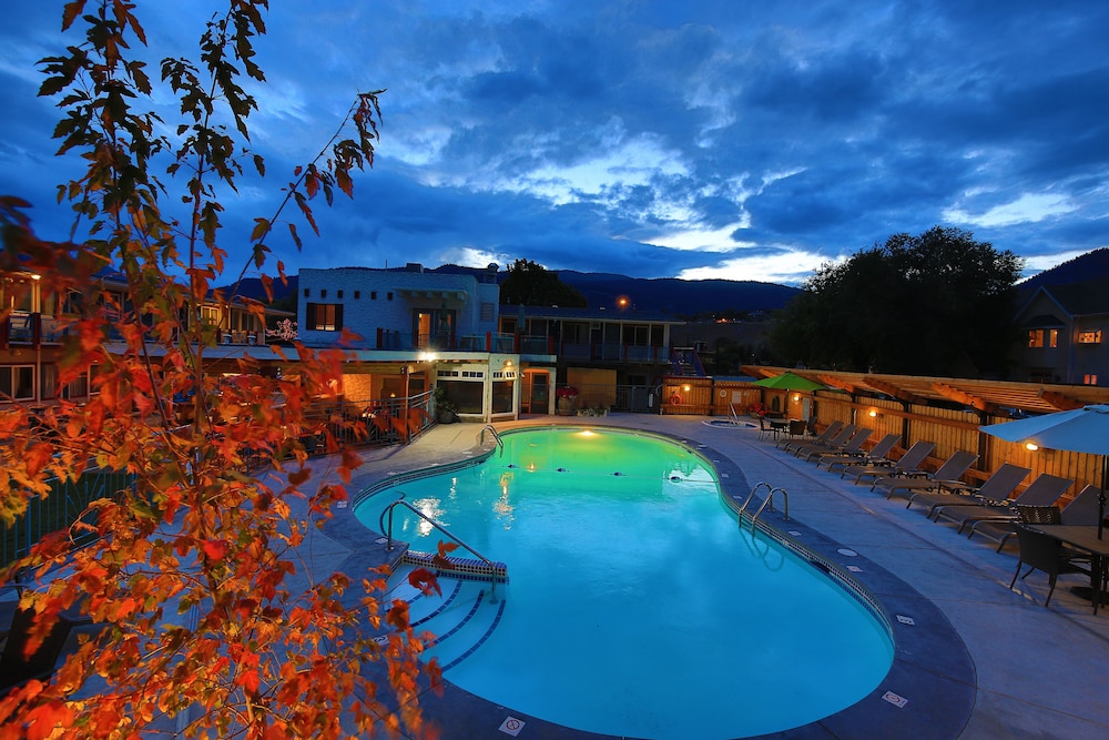 Bowmont Motel by null