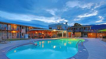 Seasonal outdoor pool